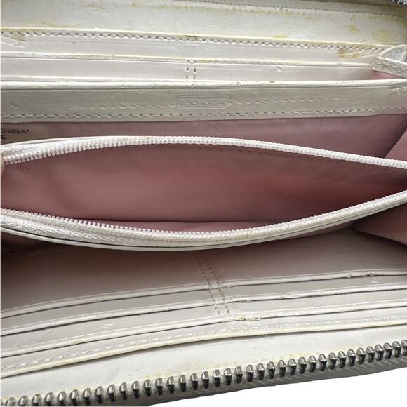 COACH Tan and Cream Signature Canvas Zip Around Wallet - Picture 7 of 10